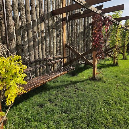 Pensiunea Hanul Huniazilor Hunedoara Ngoại thất bức ảnh