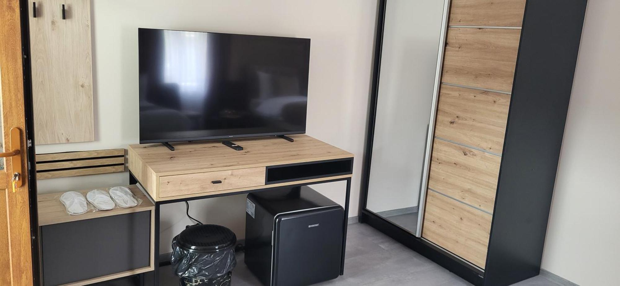 Pensiunea Hanul Huniazilor Hunedoara Ngoại thất bức ảnh